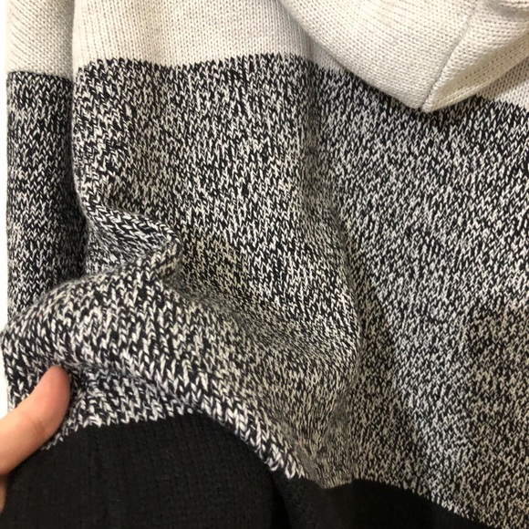 NWT Tahari Chunky Knit Cardigan Hooded M - Picture 9 of 11